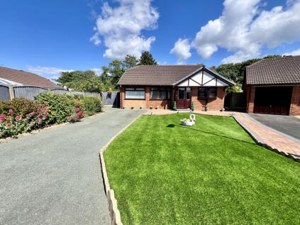 Keats Close,  Thornton, FY5