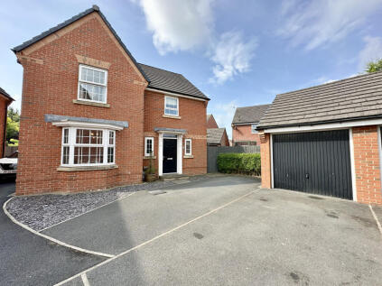 Hawthorn Drive,  Thornton, FY5