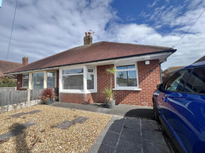 Tennyson Avenue,  Thornton, FY5