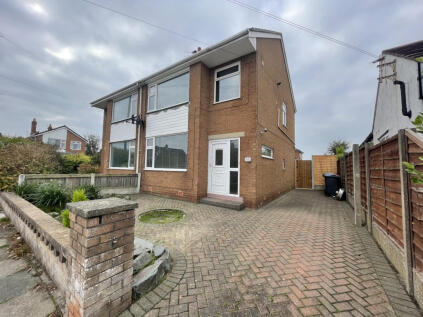 Hawthorne Road, Thornton, FY5