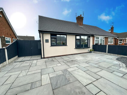 Winchester Drive, Carleton, FY6