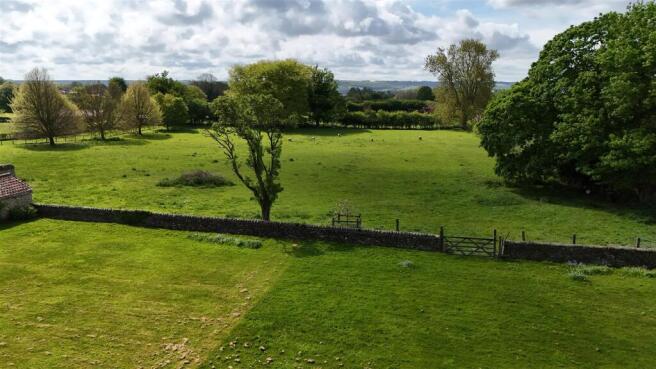 DJI_20250507104019_0015_D.JPG