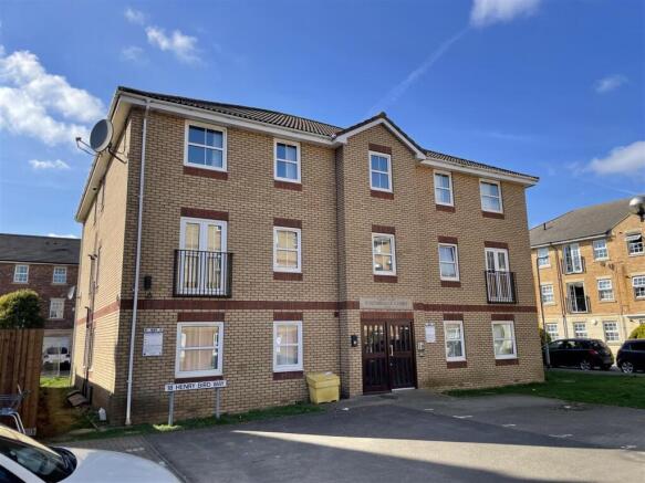 18 Henry Bird Way Front.jpg