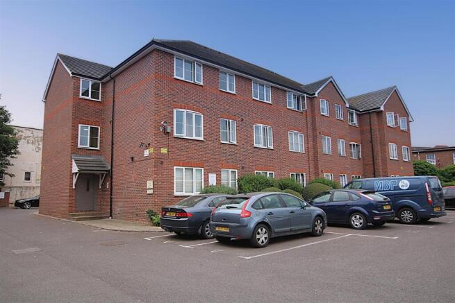 Chalfont Court Front.JPG