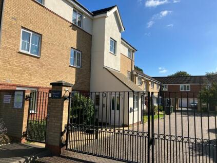 Sherriff Close, Esher, Surrey, KT10