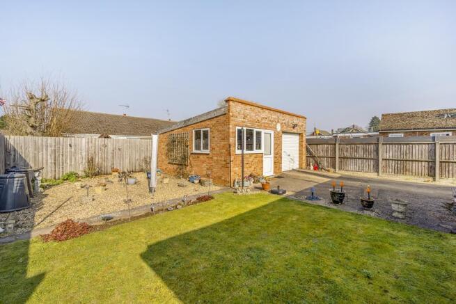 Garage/Workshop