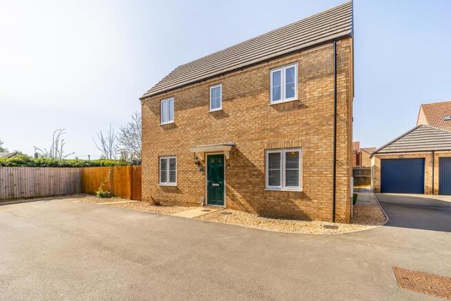 4 Tamar Close (Spalding)-3.jpg