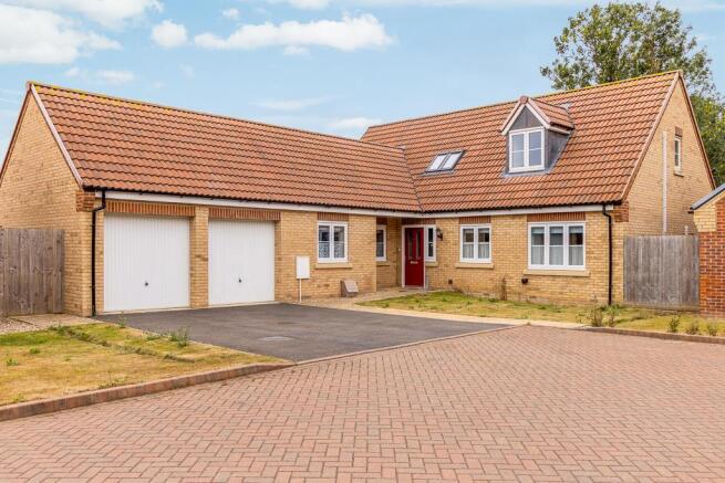 69 Atherton Gardens (Pinchbeck)-7.jpg