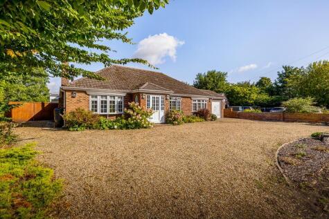 Station Road, Surfleet