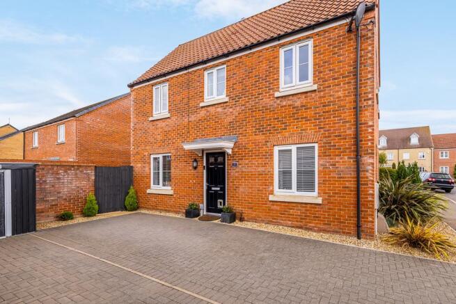 21 Derwent Way (Spalding)-4.jpg