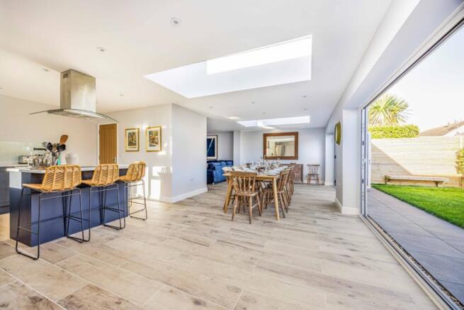 Kitchen/Dining Room