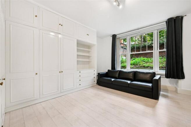 Studio Room