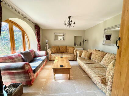 Sutherland Drive, Hutton