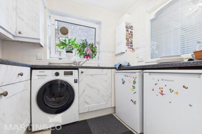 CAM01953G0-PR0132...