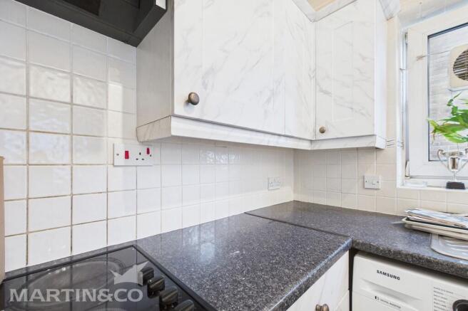 CAM01953G0-PR0132...