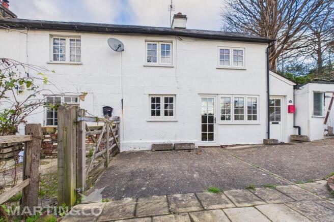 CAM01953G0-PR0136...