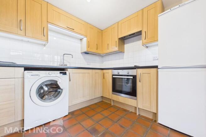 CAM01953G0-PR0136...