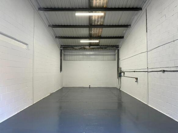 WhatsApp Image 2025-11-27 at 10.02.05_cf269c03.jpg