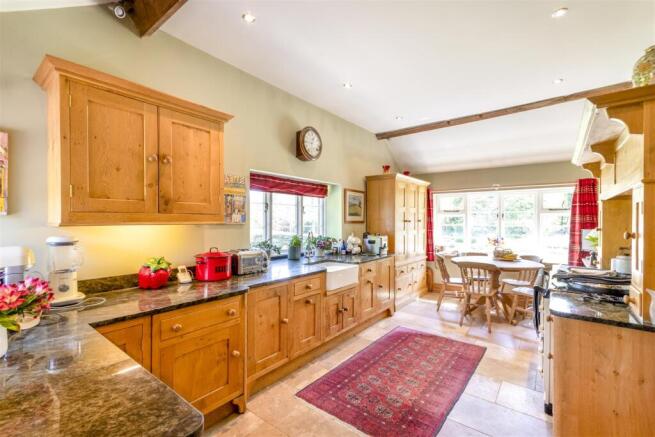 DSC_3948-Edit_kitchen.JPG