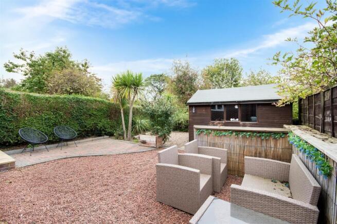 DSC_6621 copy_outdoor.jpg