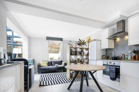 Lambton Road, Crouch Hill, N19