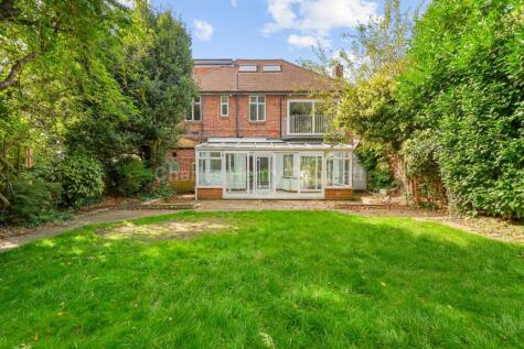 Amberden Avenue, Finchley, N3