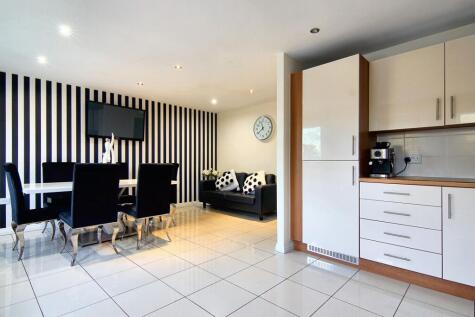 Lyons Drive, Coventry, CV5