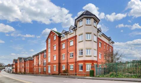 Trent Road, Nuneaton, CV11