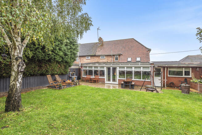 4 bedroom semi-detached house for sale in Walnut Tree Walk, Stowmarket ...