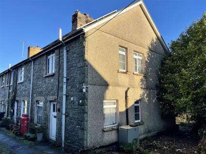 Pantllyn Terrace, Llandybie
