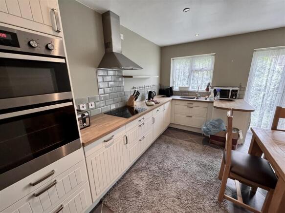 Kitchen/Breakfast Room