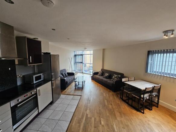 Lounge Kitchen