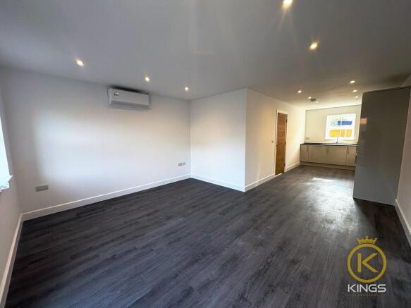 2 Carpenter Close...