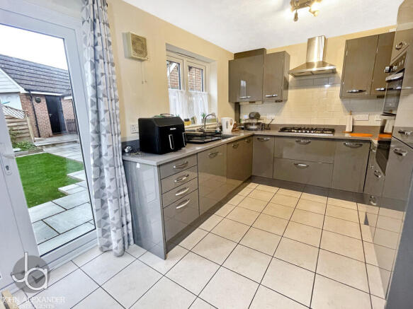 20251030_14483183...