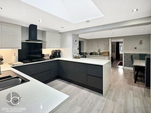 20251128_15114406...