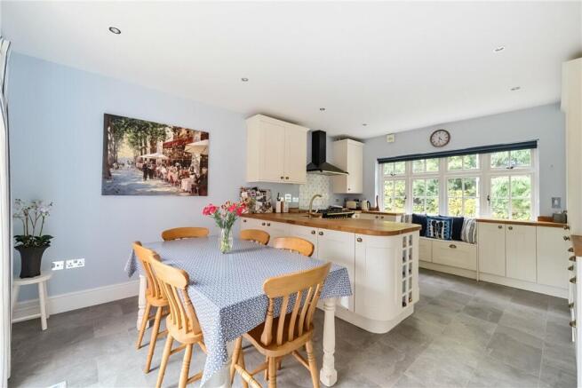 Kitchen/Dining