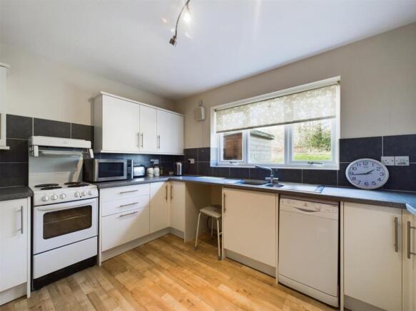 Fitted Kitchen