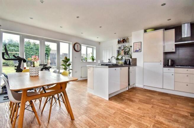 Living Kitchen/Dining/Snug