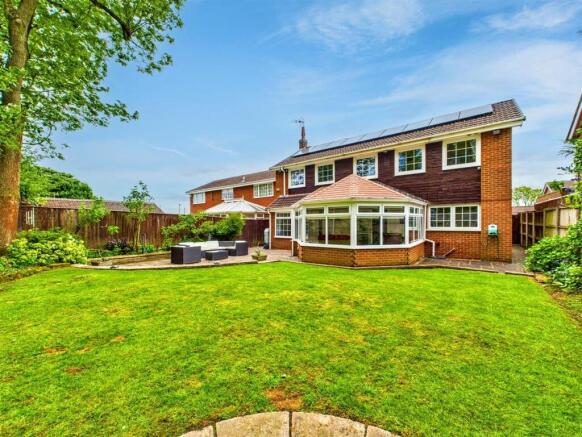 Stunning Rear Garden