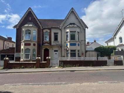 2 Bedroom ground floor flat, Park Lane, Swindon