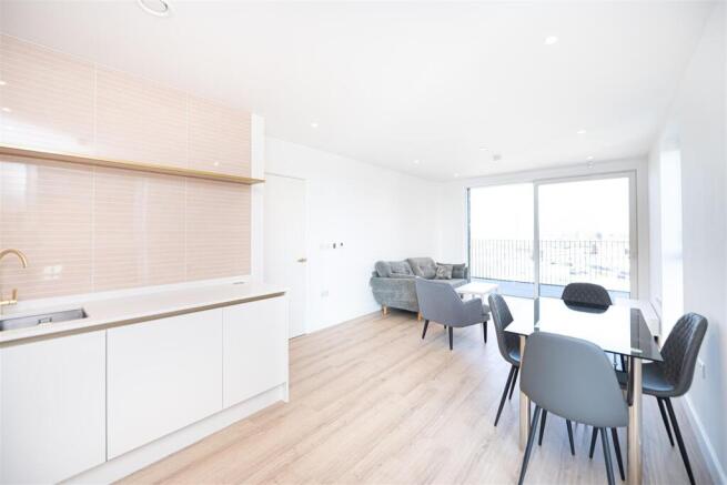 Kitchen:Dining area   .jpg