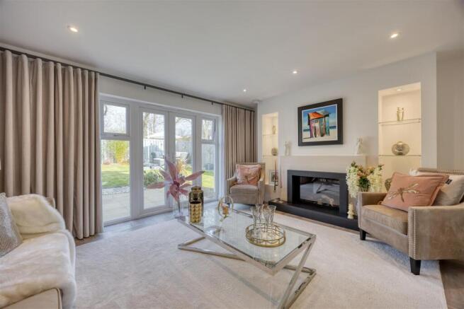 14_SILVER_BIRCH_DRIVE_LENZIE_010.JPEG
