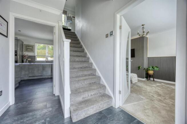12_WOODSIDE_AVE_LENZIE_006.JPEG