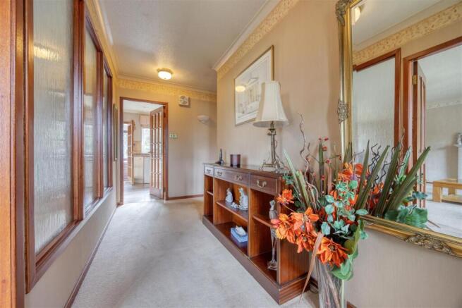 4_AILSA_DRIVE_KIRKINTILLOCH_019.JPEG