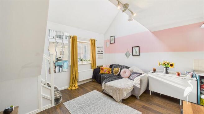 Open Plan Lounge/Kitchen