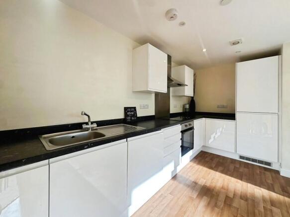 e9b7033d-WhatsApp...