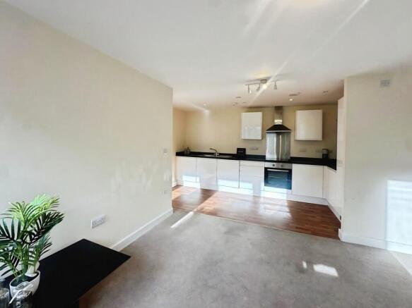 b15d7327-WhatsApp...