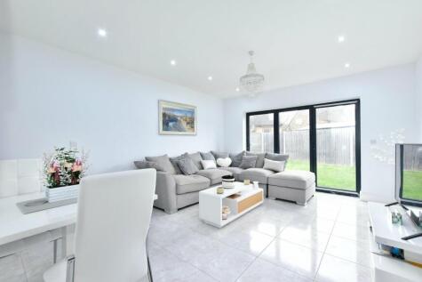Iver - 3 bedroom detached house for sale