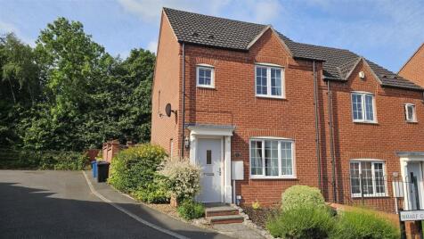 Wharf Gardens, Bingham