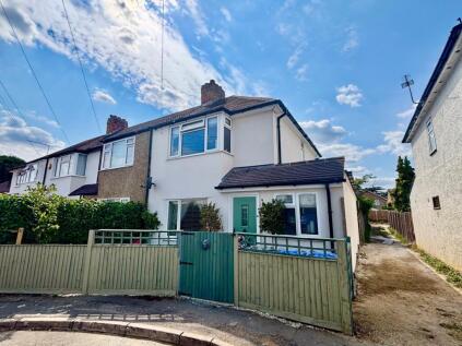 Clandon Avenue, Egham, Surrey, TW20